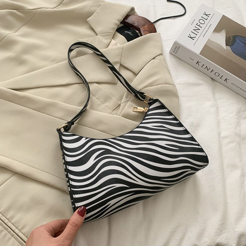 Fashion Leopard Print One Shoulder Cow Underarm Baguette Bag