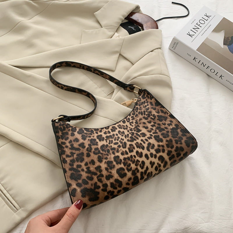 Fashion Leopard Print One Shoulder Cow Underarm Baguette Bag