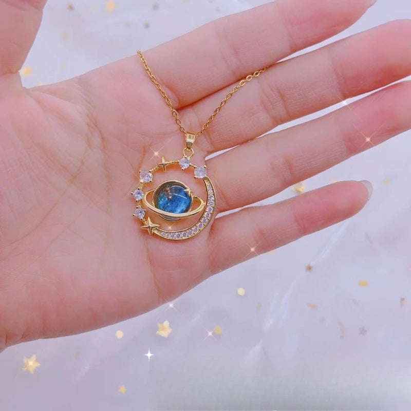 pendant necklace