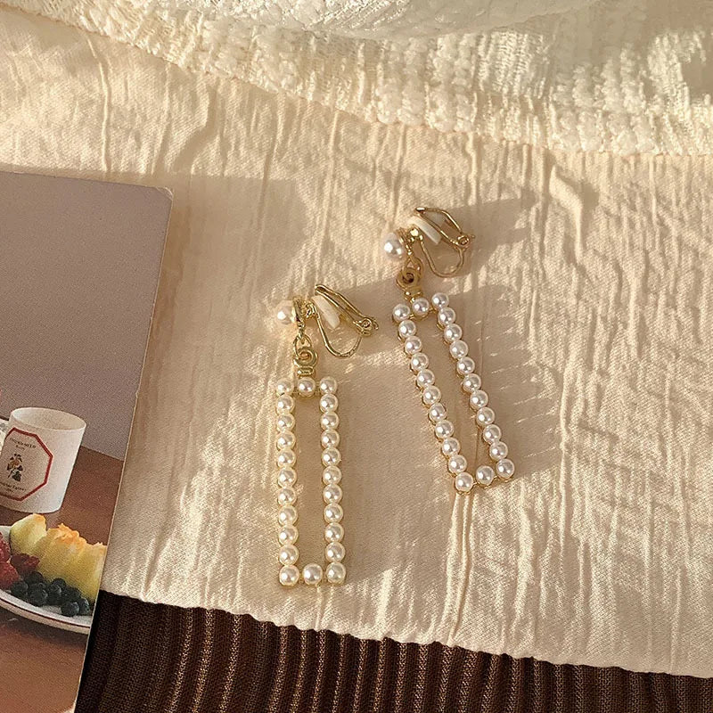 Simple Female Ear Clip Without Ear Hole Retro and Versatile Temperament Advanced Sense Minority Design Sense Pearl Earrings