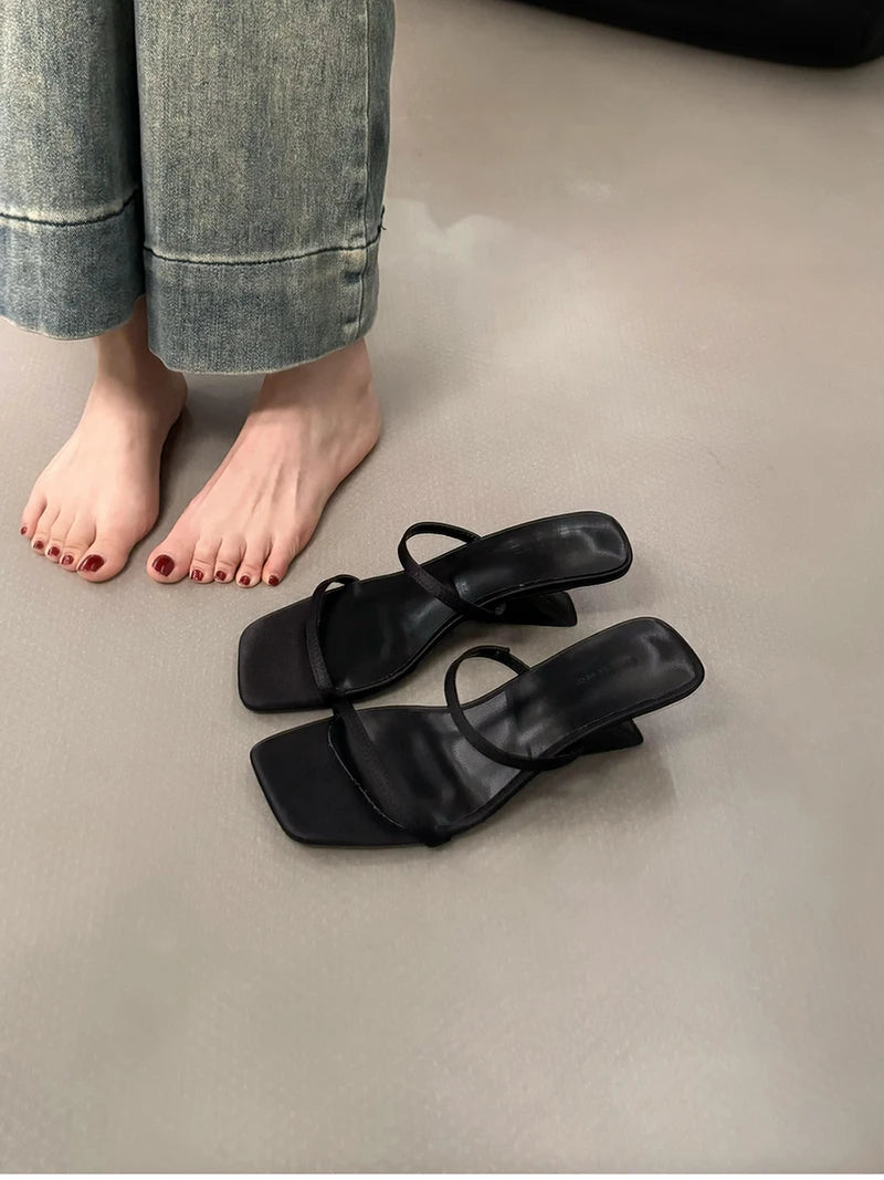 Band Heel Women Slippers