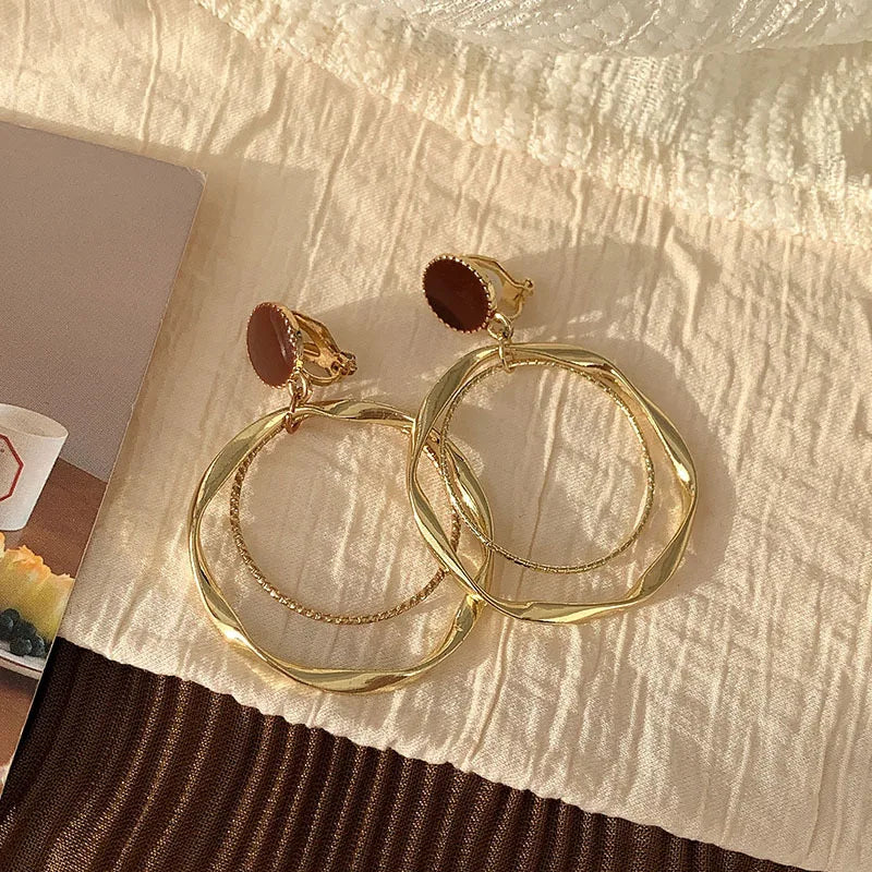 Simple Female Ear Clip Without Ear Hole Retro and Versatile Temperament Advanced Sense Minority Design Sense Pearl Earrings