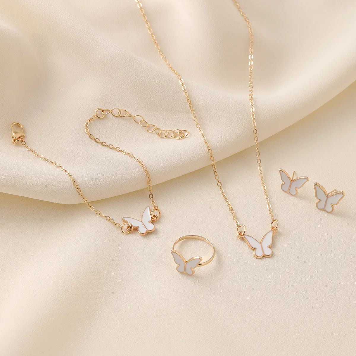 4pcs/Set Sweet Jewelry Set Butterfly Pendant Imitation Pearl Necklace for Women Pearl Earrings Girl Jewellery Women Gift