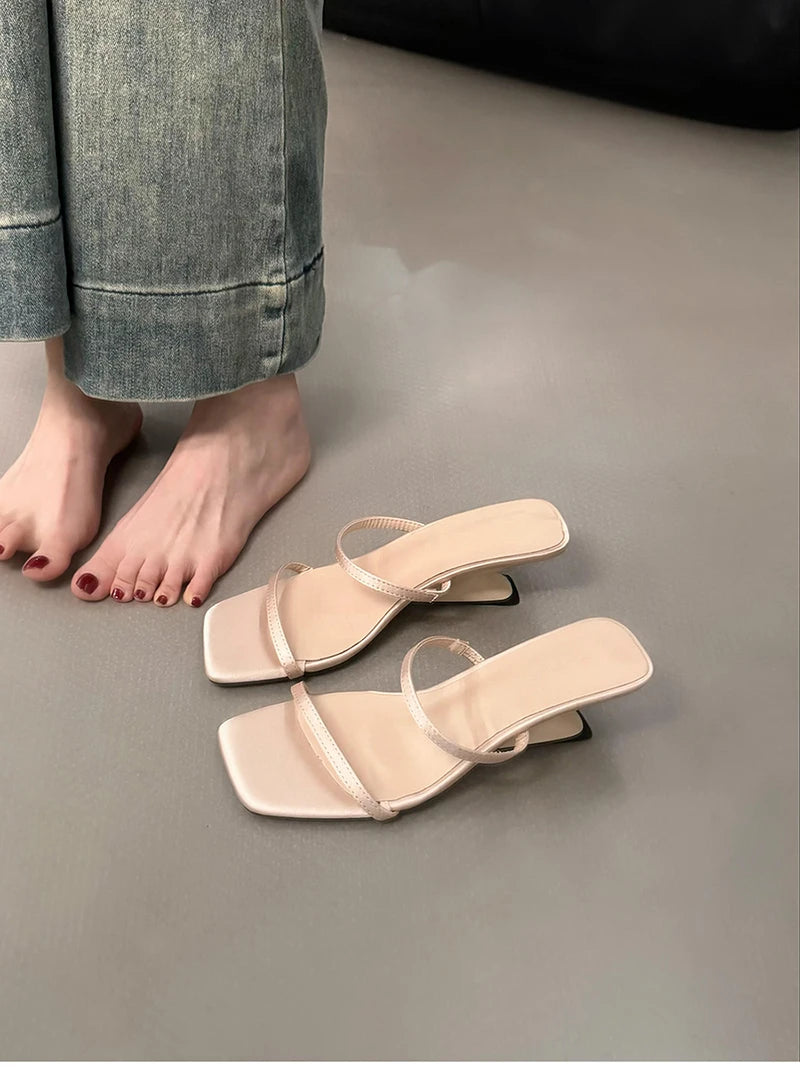 Band Heel Women Slippers