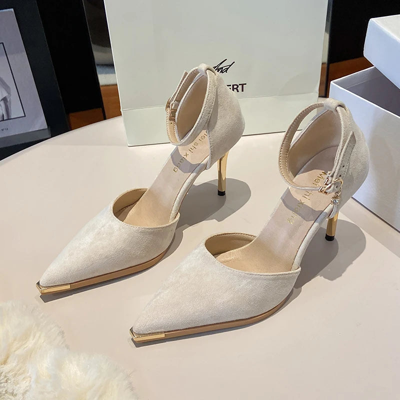 New women's style .