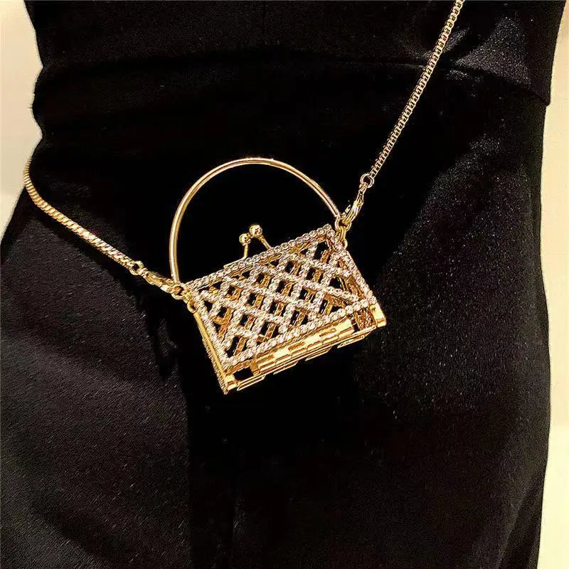 Diagonal waist bag