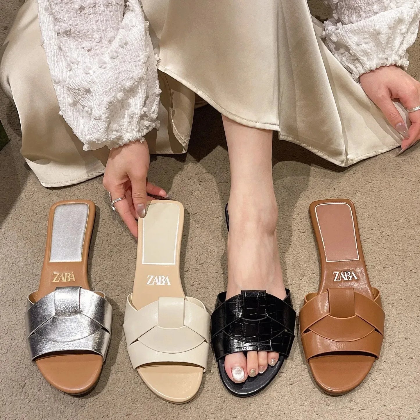 Flat Slippers