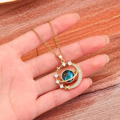 pendant necklace