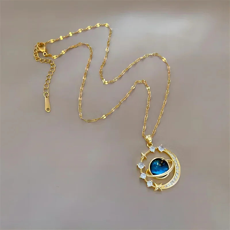 pendant necklace