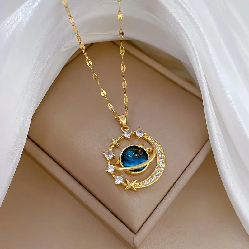 pendant necklace