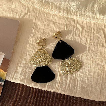 Simple Female Ear Clip Without Ear Hole Retro and Versatile Temperament Advanced Sense Minority Design Sense Pearl Earrings