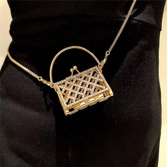 Diagonal waist bag