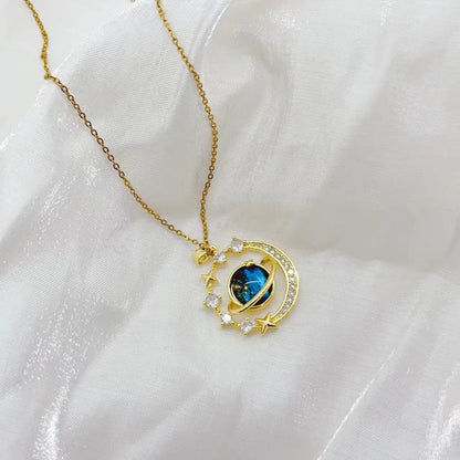 pendant necklace